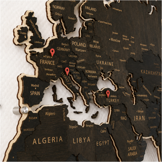 Drewniana Mapa Świata LED – Wenge